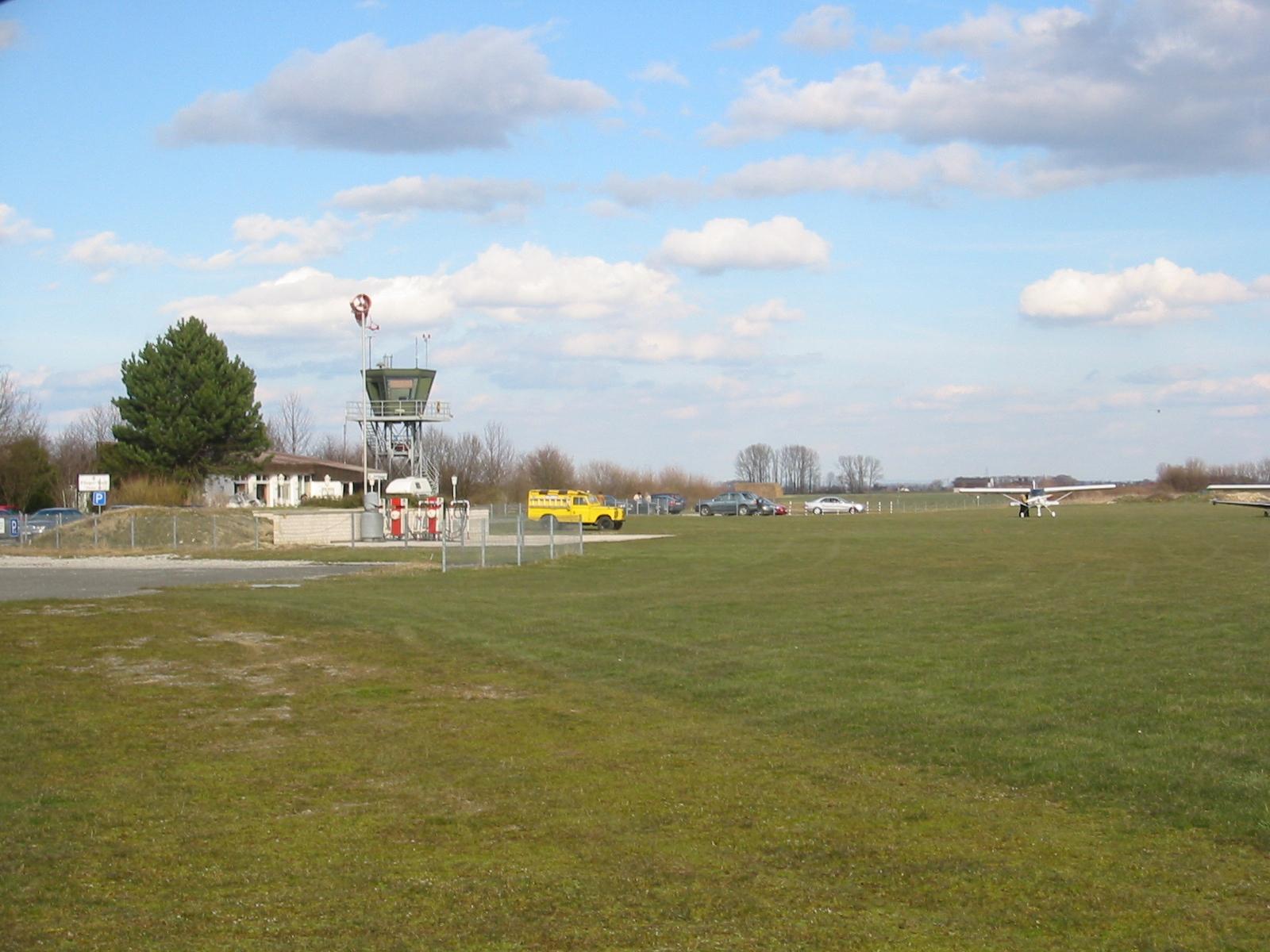 Flugplatz